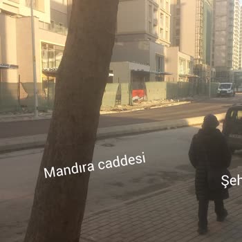 Fikirtepe Mandıra Caddesi'nde Yaya Geçidi Eksikliği Güvenliği Tehdit Ediyor
