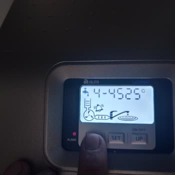 Dijital Göstergeli Su Arıtma Cihazında Filtre Durumu Ve Su Kalitesi Hakkında Tutarsızlık