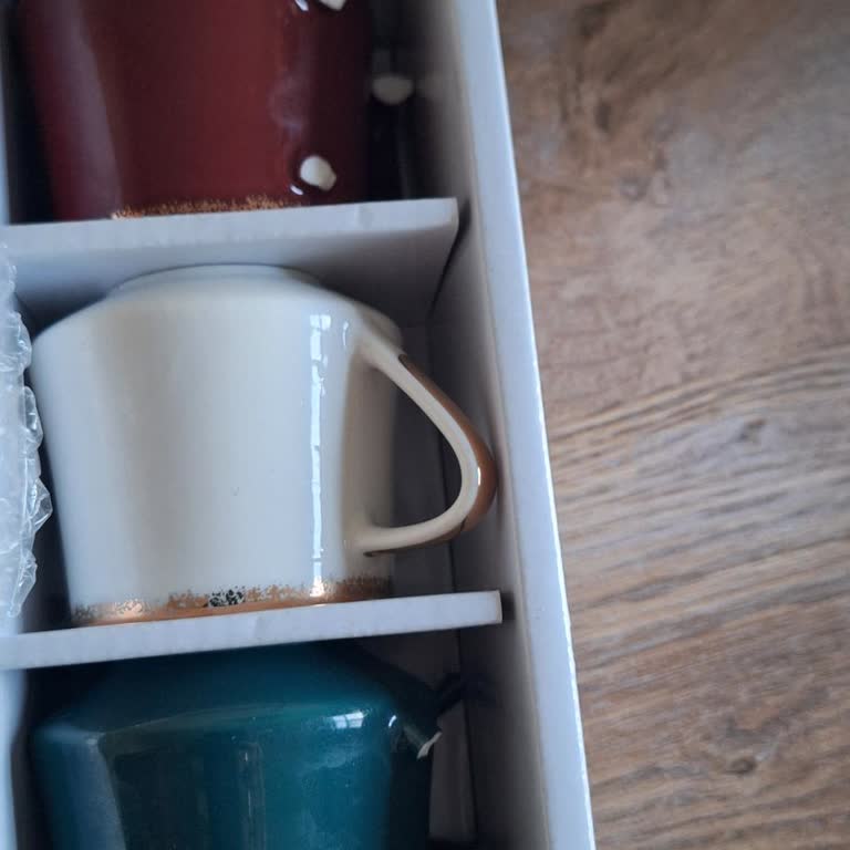 Kırık Fincanlar, İade Yapılamıyor Ve Müşteri Hizmetlerine Ulaşılamıyor