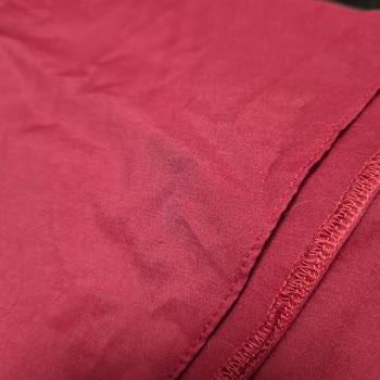 Hiç Giyilmeden Rengi Akan Etek İçin İade Sorunu