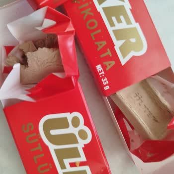 Taze Olması Gereken Çikolatada Bozulma Ve Değişim Talebi