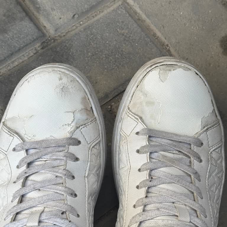 Kısa Sürede Deforme Olan Ayakkabı İçin İade Veya Değişim Talebime Yanıt Alamıyorum