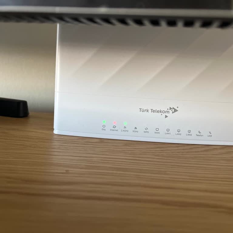 İnternet Kesintisi İşlerimi Aksatıyor, Çözüm Bekliyorum