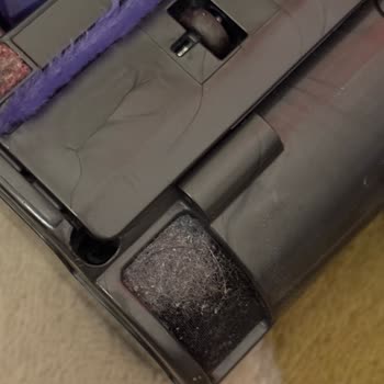 Garanti Kapsamındaki Dyson Süpürge Başlığı Sorunu Çözülmüyor: Temizlikte Hayal Kırıklığı