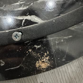 Kırık Ve Eksik Sehpa Sonrası İletişimsizliğe Maruz Kaldık