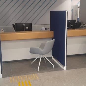 Halkbank OSTİM Bulvar Şubesi'nde Boş Bankolara Rağmen Uzun Bekleyiş Ve İlgisizlik