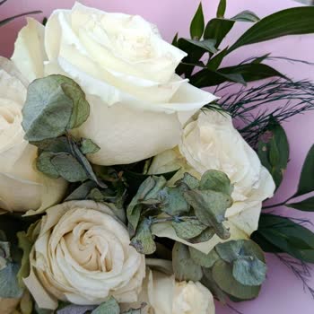 Solmuş Ve Kalitesiz Çiçek Gönderimi Sonrası Yetersiz Telafi Ve Mağduriyet