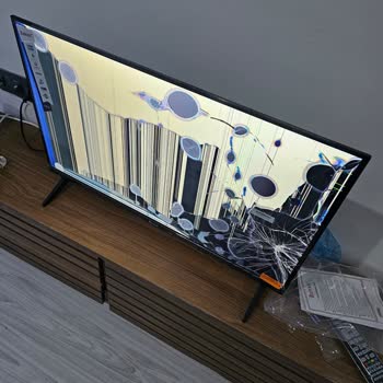 Kırık Gelen Televizyonun İadesi Reddedildi, Param Hala Geri Ödenmedi