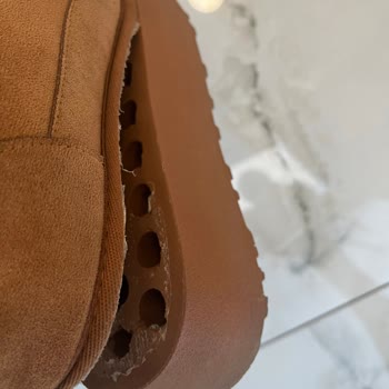 Marjin'den Alınan Ayakkabının Tabanı Kısa Sürede Çıktı, Müşteri Hizmetlerine Ulaşamıyorum