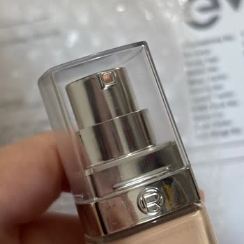 Eve Kullanılmış Ve Korumasız Fondöten Gönderildi, Hijyen Konusunda Mağduriyet Yaşadım