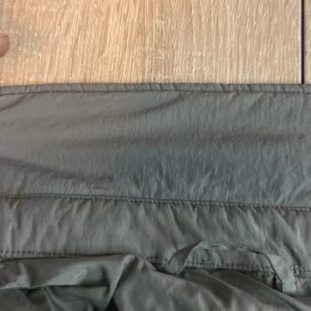 Kısa Sürede Renk Atan Mont İçin İade Veya Değişim Talebim