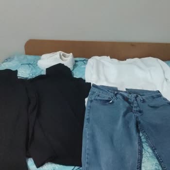 Moda Ezgi Teslim Edilen Ürünler, Görselde Gösterilen Ürünlerle Hiçbir Şekilde Uyuşmamaktadır