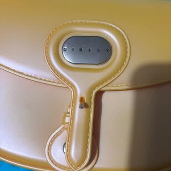 İlk Kullanımda Dağılan Çanta Ve İlgisiz Satıcı Tavrı