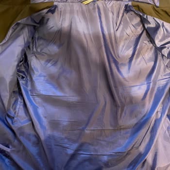 Aşırı Terleten Mont Nedeniyle Sağlık Ve Konfor Sorunu, Mağazadan Çözüm Bekliyorum