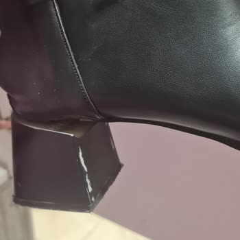 Kırık Topuklu Ayakkabı Onarılmadan Geri Gönderildi Mağdur Oldum