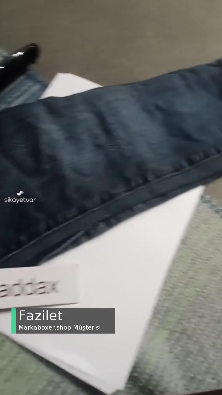 Yanıltan Site videonun kapak resmi