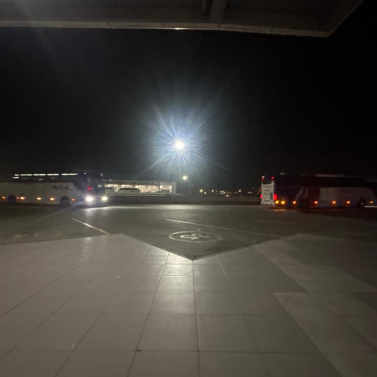 Efe Tur Otobüsünün Uzun Süre Gelmemesi Nedeniyle Yaşadığım Mağduriyet Ve Zaman Kaybı