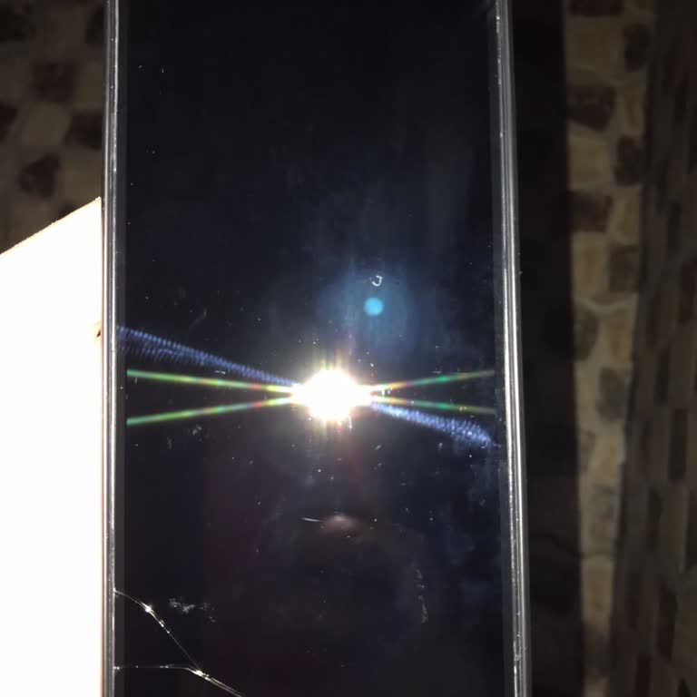 Reeder S19 Max Pro Vp Ekranı Kasadan Ayrıldı Cam Çatladı