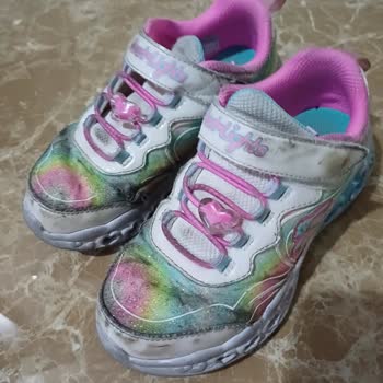 Çocuk Ayakkabısında Kısa Sürede Oluşan Hasara 'Kullanıcı Hatası' Denilmesi Hayal Kırıklığı Yarattı