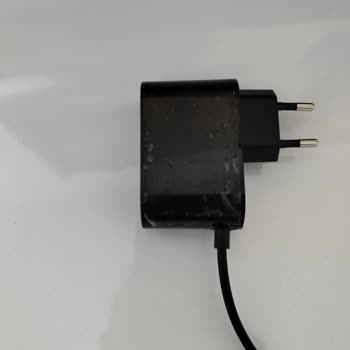 Beko Şarjlı Süpürge Sorunu: Garanti Dışı Şarj Aleti Ve Çözülmeyen Arıza