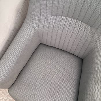 Mondihome Koltuk Takımında Lekeler ve Renk Atması, Çözüm Sunulmuyor