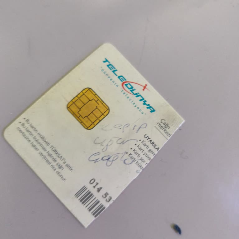 TÜRKSAT Eski Ve Çatlak Kartı Ücretsiz Değiştirmiyor Mağduriyetim Giderilmiyor