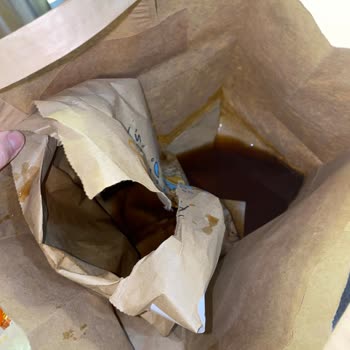 Paket Patladı, Hamburgerler Kolaya Bulandı, Eksik İade Ve Müşteri Hizmeti Yok