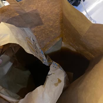 Paket Patladı, Hamburgerler Kolaya Bulandı, Eksik İade Ve Müşteri Hizmeti Yok