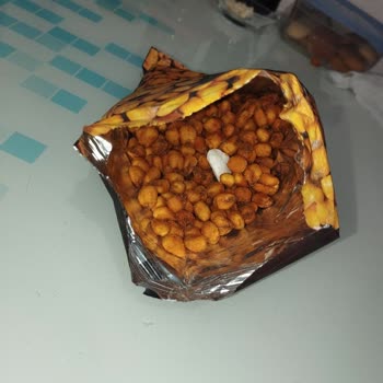 Soslu Mısır Paketinde Sağlık Ve Hijyen Endişesi Yaratan Beyaz Madde Ve Kötü Koku