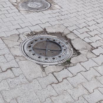 Ataevler Mahallesi'nde Uzun Süredir Devam Eden Yol Sorunu Ve Çözüm Beklentisi