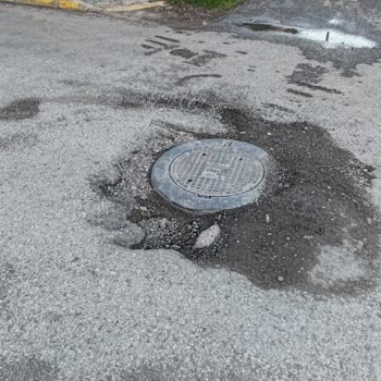 Ataevler Mahallesi'nde Uzun Süredir Devam Eden Yol Sorunu Ve Çözüm Beklentisi