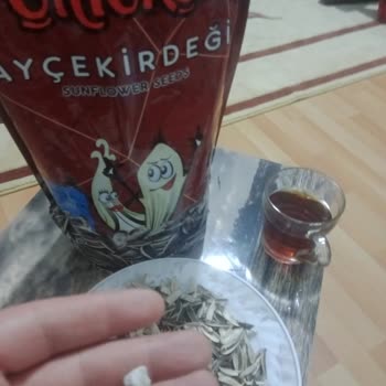 Çitlekçi Ay Çekirdeğinden Çıkan Taş Dişime Zarar Verdi Güvenim Sarsıldı