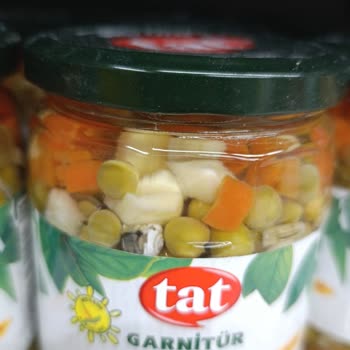 Tat Gıda Garnitürün İçinde Salyangoz İle Karşılaştım