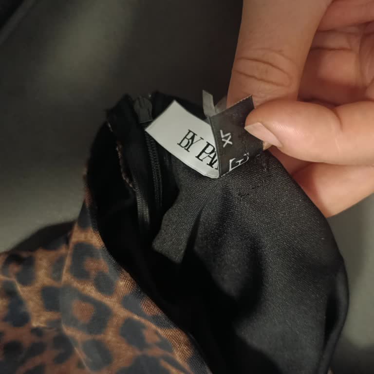 Yanlış Beden Gönderimi Ve Haksız Kargo Ücreti Talebi Nedeniyle Güven Kaybı