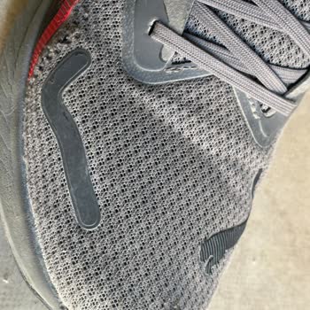 Kısa Sürede Deforme Olan Ayakkabı Ve Yetersiz İnceleme Süreci