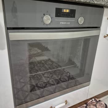 Profilo Fırının Altı Pişirmiyor, Servis Çözüm Sunmuyor