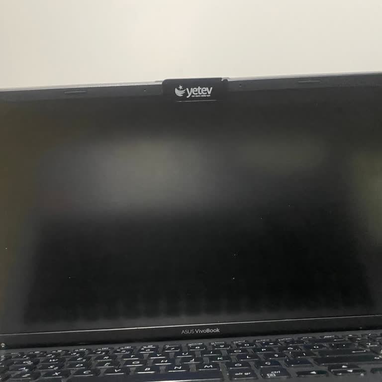 Servis Sürecinde Ekran Hasarı Ve İlgisizlik Nedeniyle Mağduriyet Yaşıyorum