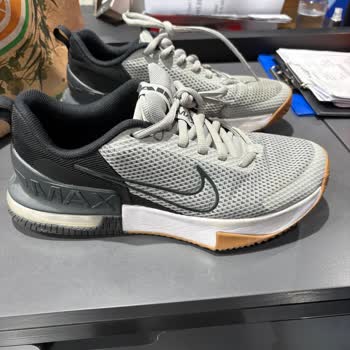 Nike Barçın Spor Mağazasından Aldığım Ayakkabı Kısa Sürede Ses Çıkarmaya Başladı