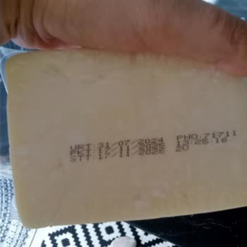 Peysan Tulum Peynirinde Rahatsız Edici Pütürcükler Ve Tedirginlik