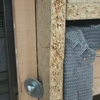 Kelebek Mobilya'dan Sıfır Ürün Beklerken Kırık Ve Kötü Montajlı Koltuk Hayal Kırıklığı