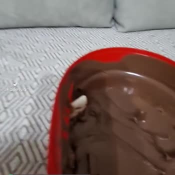 Ülker Aldığım Çokokrem Kutusunun Etiketinin Çikolatanın İçindeydi