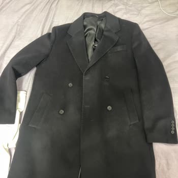 İlk Giyimde Hayal Kırıklığı: Defolu Kaban Ve Zorlaşan İade Süreci