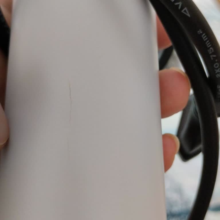 Velvice'den Aldığım Üründe Çatlama Ve Yetersiz Müşteri Hizmeti