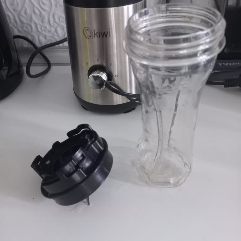 Kiwi Smoothie Makinesi İçin Yedek Parça Temin Edilemiyor Müşteri Hizmetleri İlgisiz