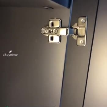 Kelebek Mobilya Montajı Düzgün Yapılmayan Dolabın Vida Kapakları Atıyor