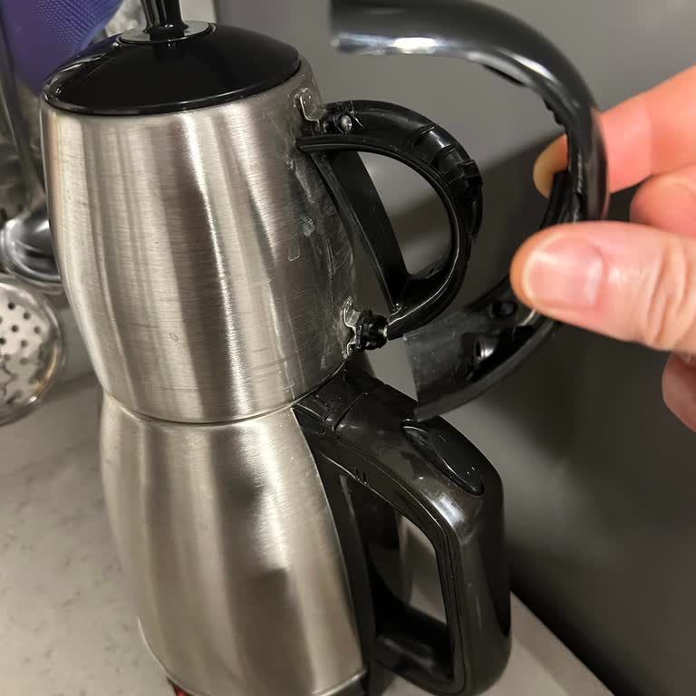 Kronik Kulp Sorunu Nedeniyle Sinbo Çaycı Kullanılamaz Hale Geldi