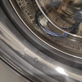 Sıfır Diye Aldığım Çamaşır Makinesi Islak Ve Şüpheli Şekilde Teslim Edildi