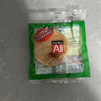 Acıbadem Kurabiyesinden Çıkan Sert Parça Dişimi Kırdı: Sağlığım Ve Güvenim Sarsıldı