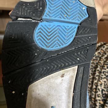 Ebosneakers Kısa Sürede Hasar Gören Ayakkabı Ve Yetersiz Müşteri Hizmeti Deneyimi