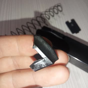 Zoraki 917 T Modelinde Kronik Şarjör Parçası Sorunu Mağduriyet Yaratıyor